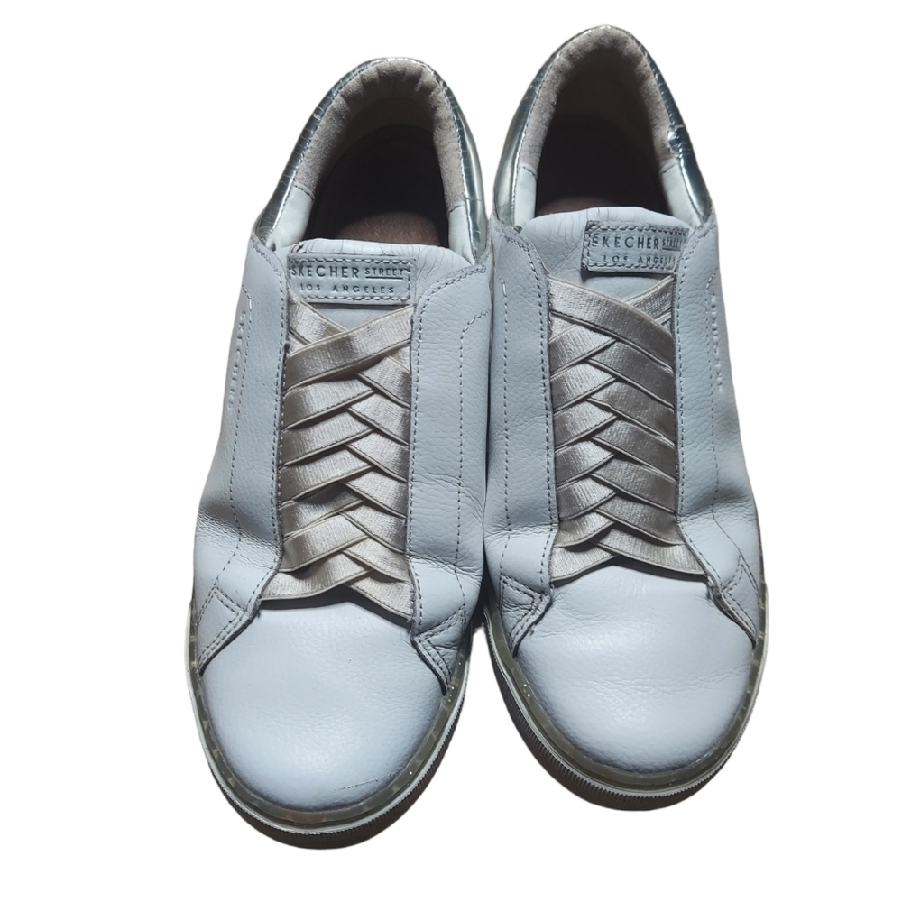 8 Skechers white‎ sneaker